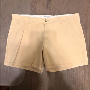 Old Navy Women's Khaki shorts